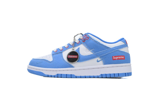 Nike SB Dunk Low x Supreme - Unisex