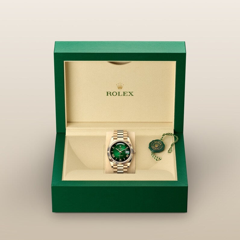 Rolex Day-Date 40 Oyster, 40 mm, yellow gold M228238-0069